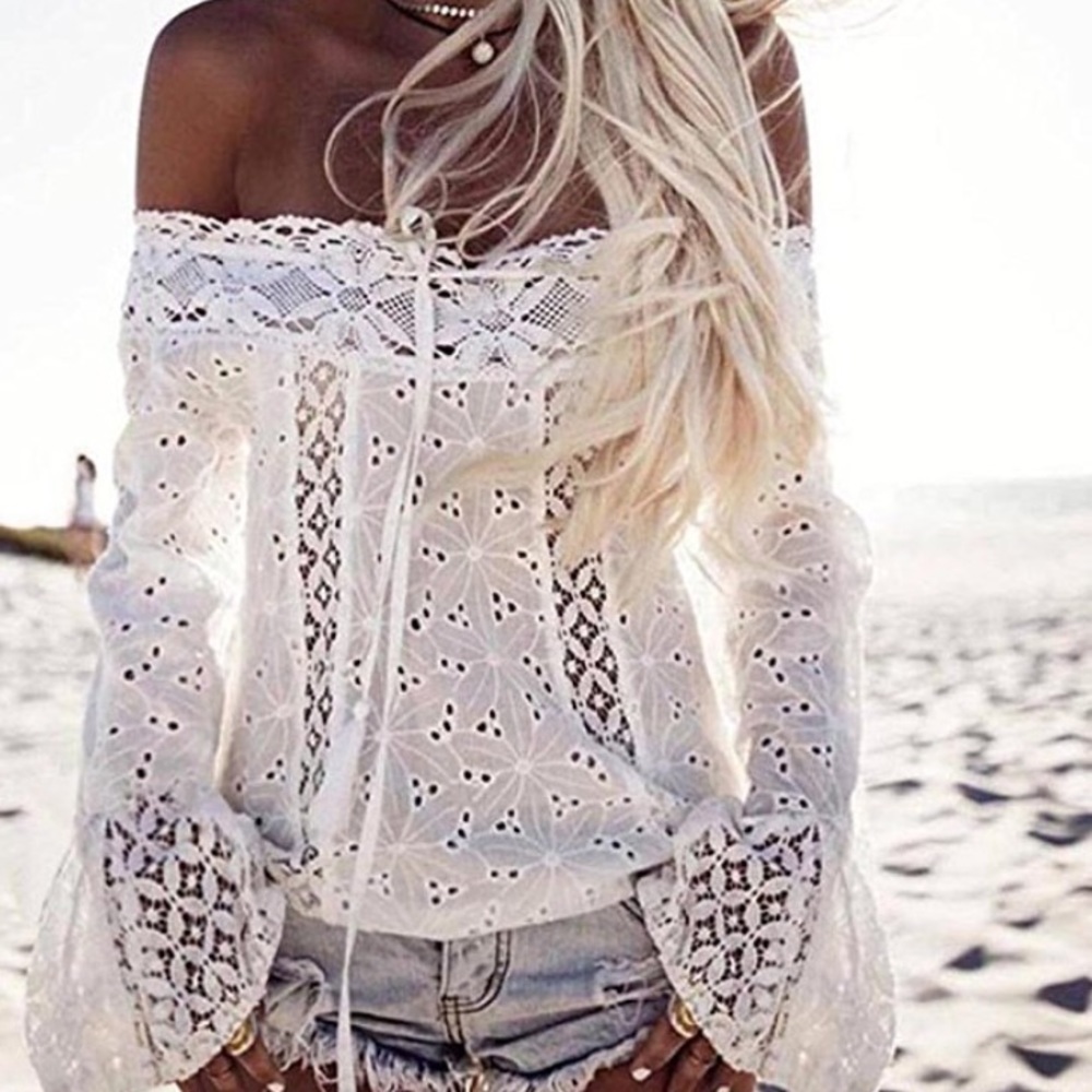 NWT ABSOLUTELY STUNNING BOHO TOP